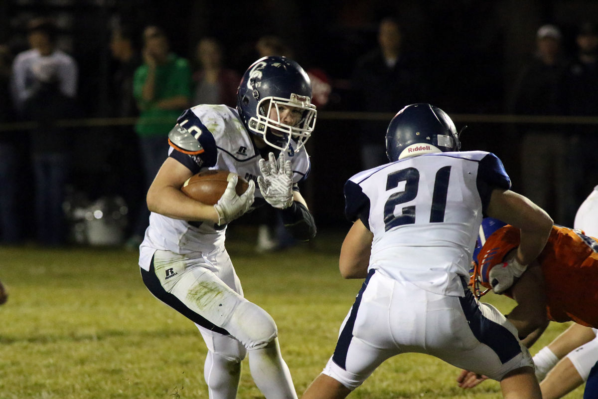 Osceola High Plains FB vs Cross County (21).JPG